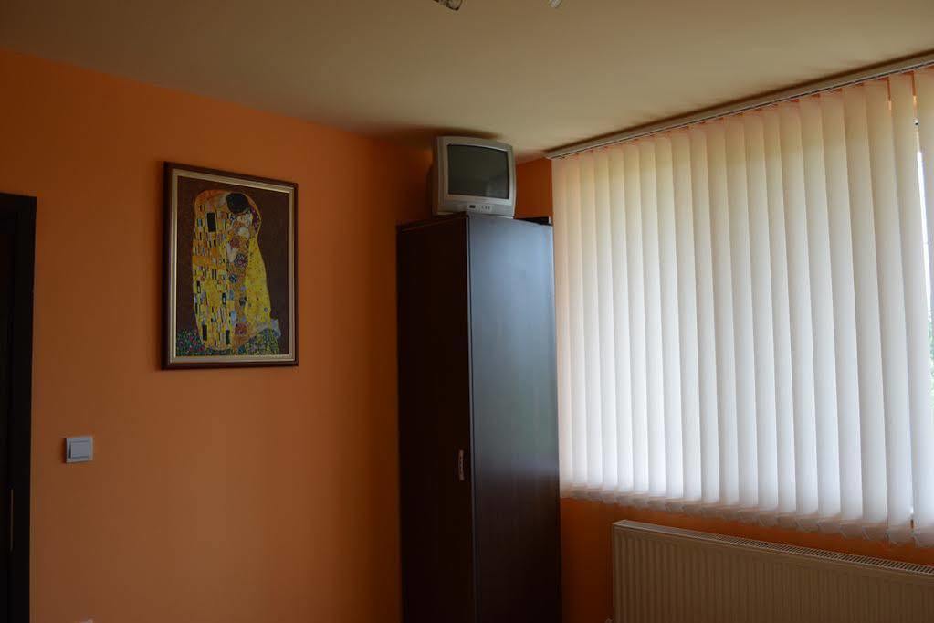 Mariana Apartment 帕维尔巴尼亚 外观 照片